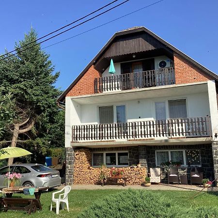 Ibolya Apartman Apartment Badacsony ภายนอก รูปภาพ