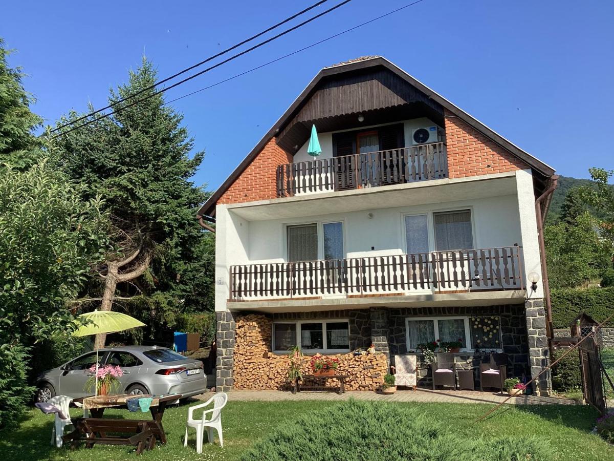 Ibolya Apartman Apartment Badacsony ภายนอก รูปภาพ